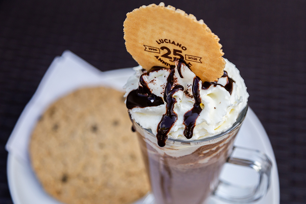 Luciano Bonaire Ice Cream